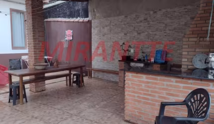 Sobrado de 220m² com 3 quartos em Serra Da Cantareira