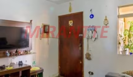 Apartamento de 57m² com 2 quartos em Santana