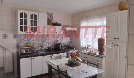 Sobrado de 140m² com 3 quartos em Santana