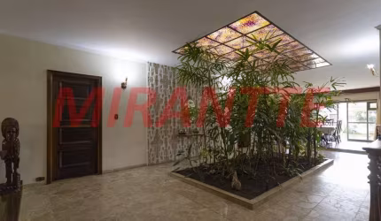 Casa terrea de 360m² com 3 quartos em Água Fria