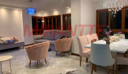Cond. fechado de 300m² com 6 quartos em Pedra Branca
