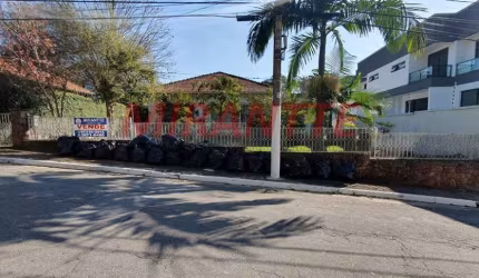 Terreno de 67m² com 3 quartos em Jardim Floresta