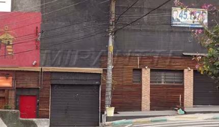 Comercial de 1650m² em Freguesia do Ó