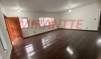 Casa terrea com 3 quartos em Jardim Kherlakian
