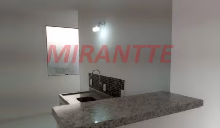 Apartamento de 48m² com 2 quartos em Parque Peruche