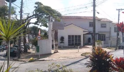 Comercial de 310m² em Santana