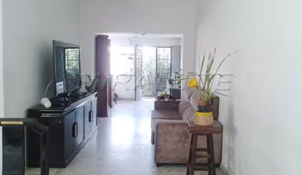 Sobrado de 395m² com 6 quartos em Tremembe