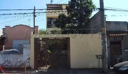 Sobrado de 200m² com 3 quartos em Vila Gustavo