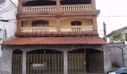 Sobrado de 900m² com 5 quartos em Jardim Japão