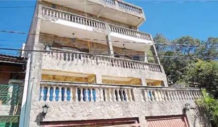 Sobrado de 1550m² com 3 quartos em Serra Da Cantareira