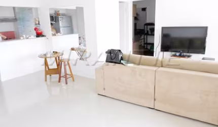 Apartamento de 97m² com 3 quartos em Cambuci