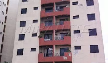 Apartamento de 60m² com 2 quartos em Vila Romero