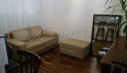 Apartamento de 49m² com 2 quartos em Sé