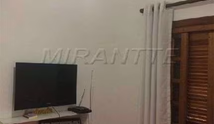 Chácara com 3 quartos em Vila Jusa