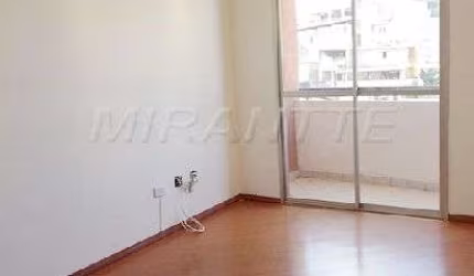 Apartamento de 68m² com 3 quartos em Vila Aurora