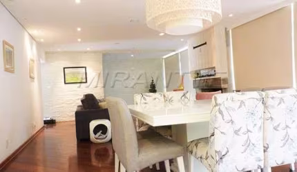 Sobrado de 374m² com 4 quartos em Barro Branco