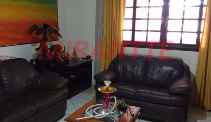 Sobrado de 400m² com 3 quartos em Jaçana