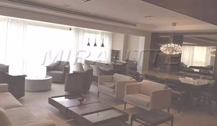 Apartamento de 205m² com 3 quartos em Panamby