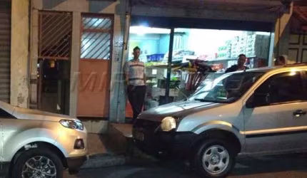 Comercial de 190m² com 6 quartos em Vila Rosaria