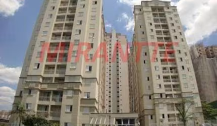 Apartamento de 50m² com 2 quartos em Limão