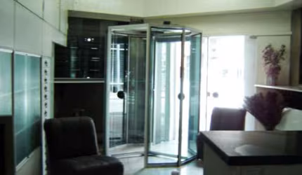 Comercial de 420m² em Santa Efigenia