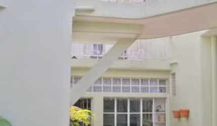 Sobrado de 400m² com 5 quartos em Pacaembu