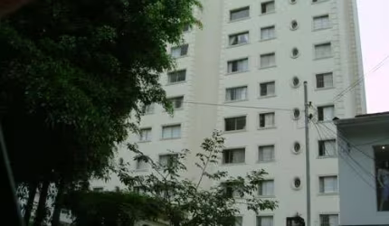 Apartamento de 180m² com 4 quartos em Campo Belo