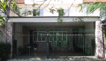 Sobrado de 320m² com 3 quartos em Campo Belo