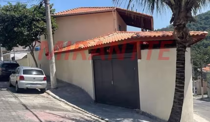 Sobrado de 200m² com 3 quartos em Parque Casa De Pedra
