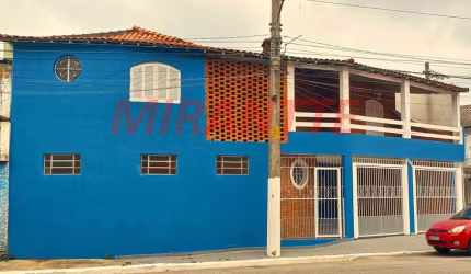 Sobrado de 128m² com 3 quartos em Jardim Tremembé