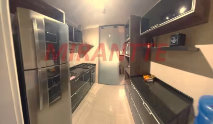 Apartamento de 70m² com 3 quartos em Limão
