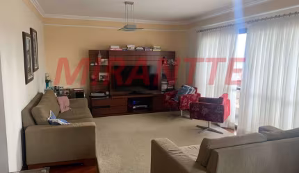 Apartamento de 194m² com 4 quartos em Água Fria