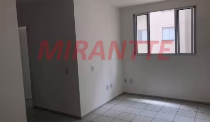 Apartamento de 46m² com 2 quartos em Parque Sao Lourenco