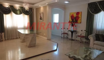 Sobrado de 351m² com 4 quartos em Jardim França