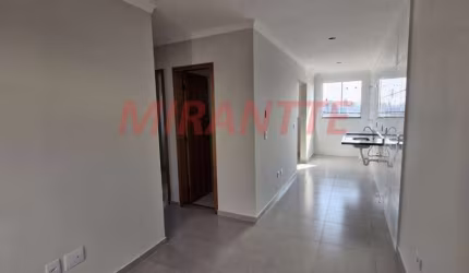 Cond. fechado de 44m² com 2 quartos em Vila Isolina Mazzei