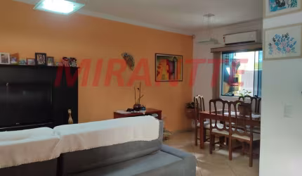 Cond. fechado de 133m² com 3 quartos em Chora Menino