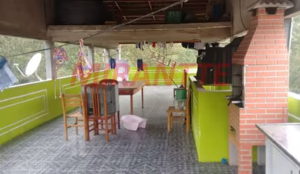 Sobrado de 120m² com 3 quartos em Vila União