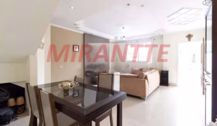 Sobrado de 120m² com 3 quartos em Vila Gustavo