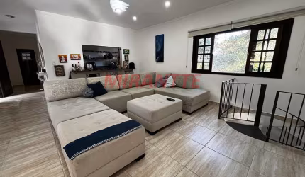 Cond. fechado de 155m² com 3 quartos em Serra Da Cantareira