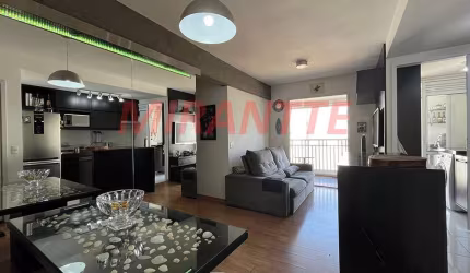 Apartamento de 68m² com 2 quartos em Vila Nivi