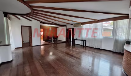 Sobrado de 332m² com 4 quartos em Jardim São Bento