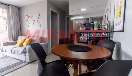 Apartamento de 59m² com 2 quartos em Vila Dom Pedro II