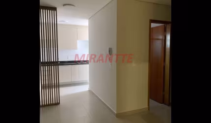 Apartamento de 37m² com 2 quartos em Vila Constança