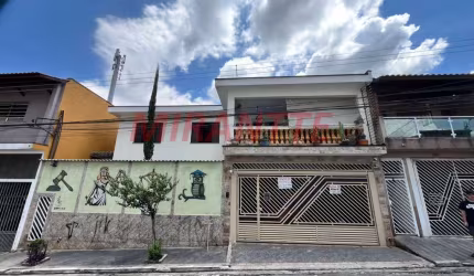 Sobrado de 180m² com 3 quartos em Jardim Brasília (Zona Norte)