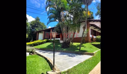 Cond. fechado de 466.74m² com 5 quartos em VILA MACHADO
