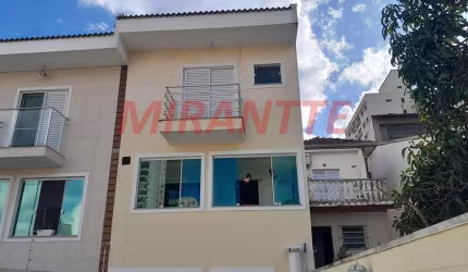 Sobrado de 272m² com 3 quartos em Santana