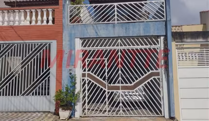 Sobrado de 165m² com 3 quartos em Vila Mazzei