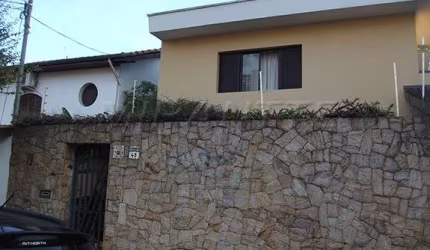 Sobrado de 240m² com 3 quartos em Vila Bianca