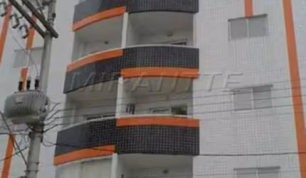 Apartamento de 68m² com 2 quartos em CENTRO