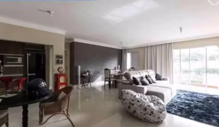 Apartamento de 180m² com 2 quartos em Centro